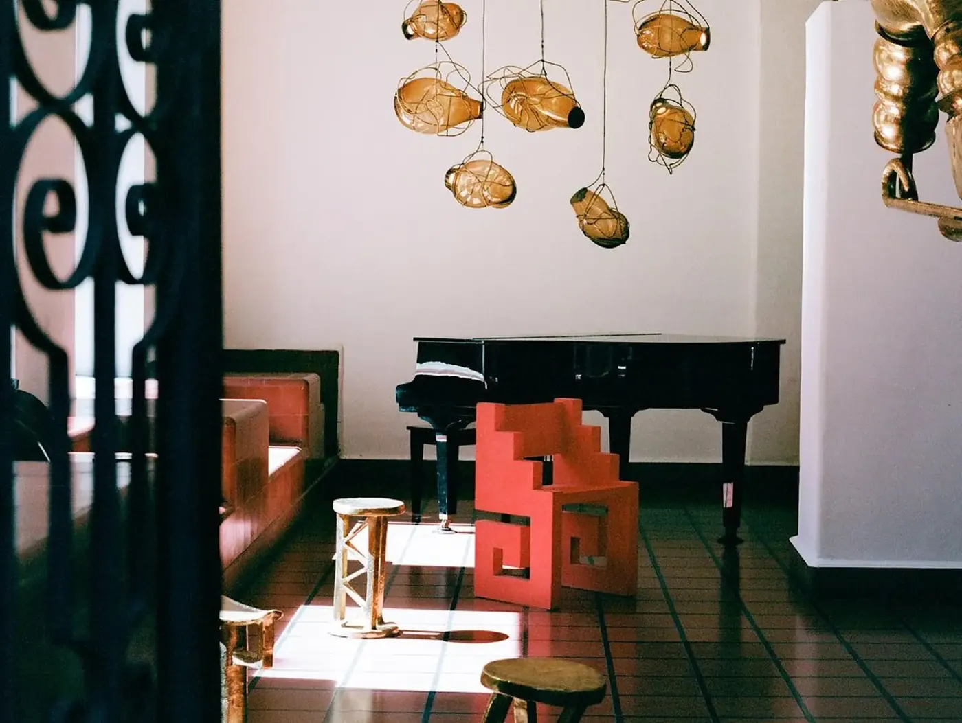 The piano room at La Colorada de Tacubaya
